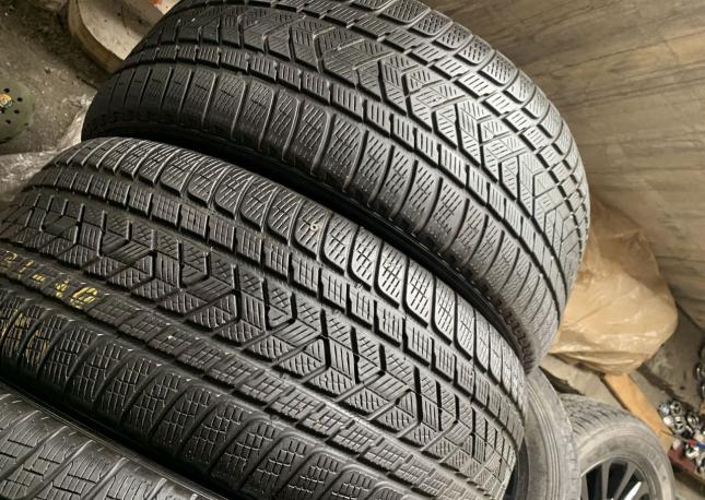 Pirelli Carrier Winter 275/50 R20