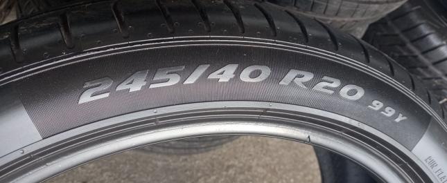 Pirelli P Zero 275/35 R20 102Y