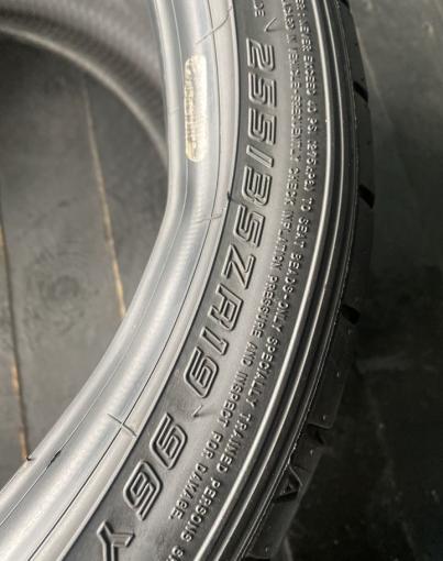 Dunlop SP Sport Maxx 050+ 255/35 R19