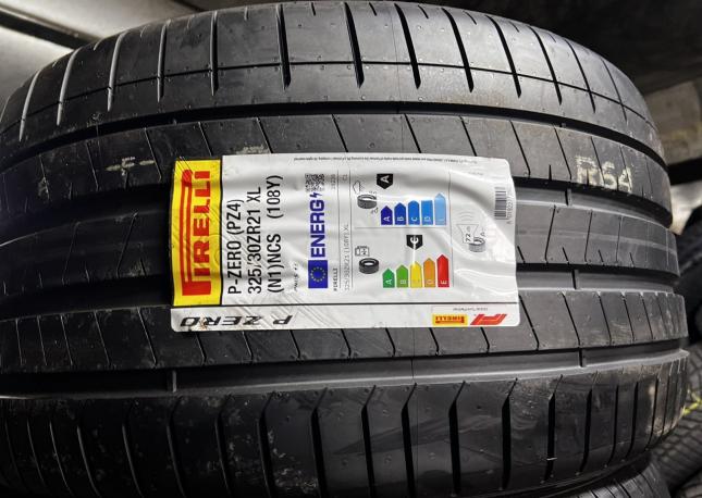 Pirelli P Zero PZ4 325/30 R21