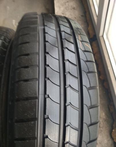 Goodyear EfficientGrip 195/60 R16 89H