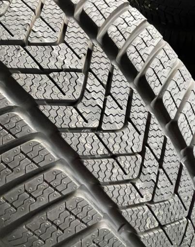 Pirelli Winter Sottozero 3 255/40 R20 и 285/35 R20 V