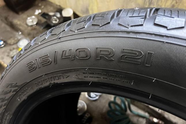 Nokian Tyres Hakkapeliitta 9 315/40 R21