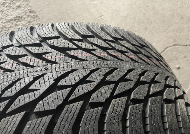 Nokian Tyres Hakkapeliitta R3 SUV 295/40 R21 111T