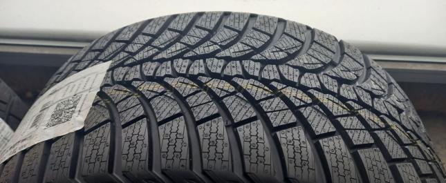 Kumho WinterCraft WP71 275/35 R19 100V