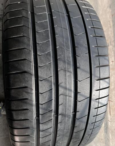 Pirelli P Zero PZ4 275/35 R20