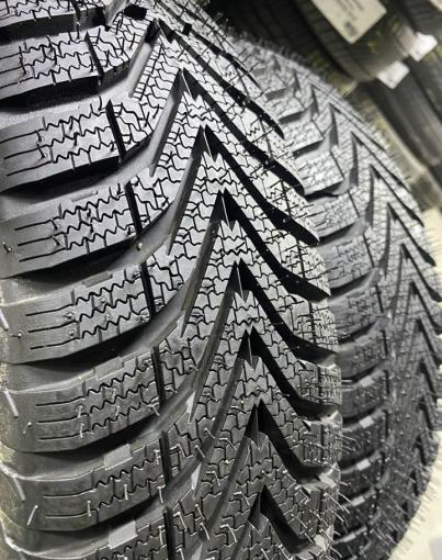 Vredestein SnowTrac 5 165/65 R15