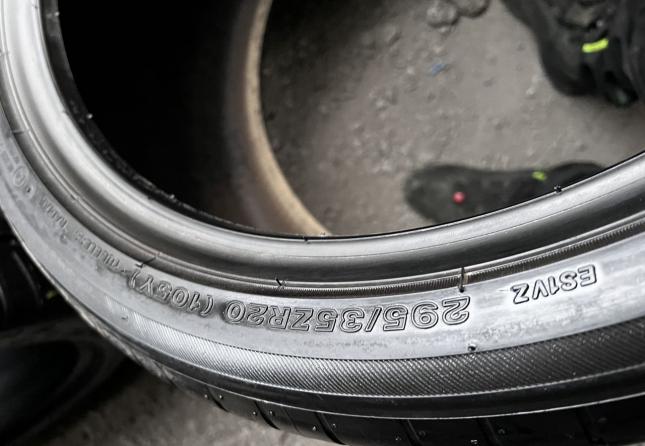 Bridgestone Potenza S001 295/35 R20