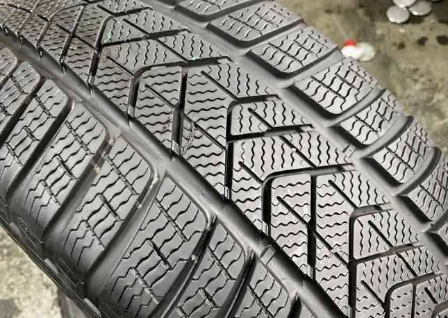 Pirelli Winter Sottozero 3 245/45 R19 и 275/40 R19 102V