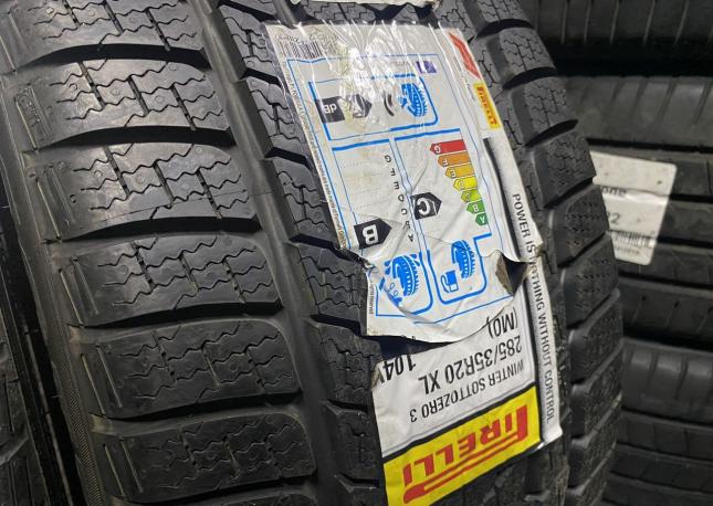 Pirelli Winter Sottozero 3 285/35 R20 и 255/40 R20 104V