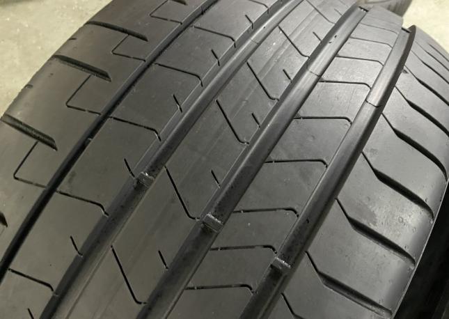 Pirelli P Zero PZ4 285/40 R19 107Y