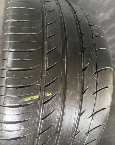 Michelin Pilot Sport 2 255/35 R19