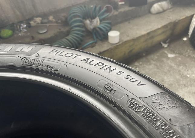Michelin Pilot Alpin PA5 295/40 R20 110V