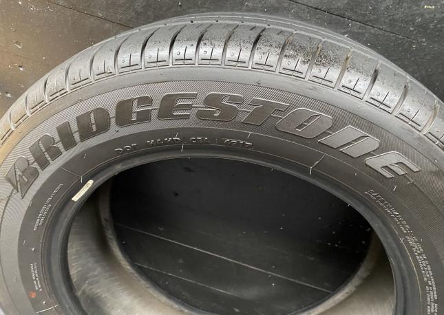 Bridgestone Dueler H/L 33 225/60 R18