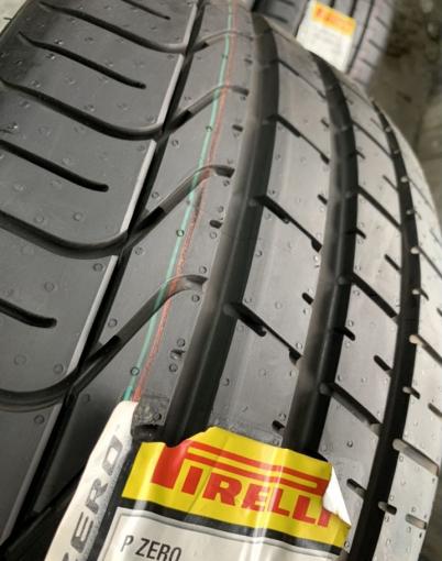 Pirelli P Zero 255/35 R20