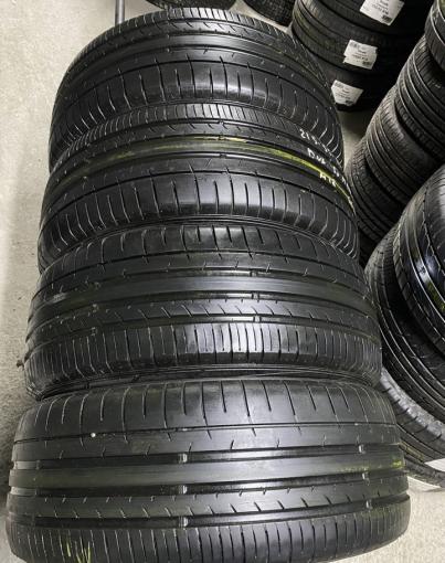 Dunlop SP Sport Maxx 050+ 215/55 R17