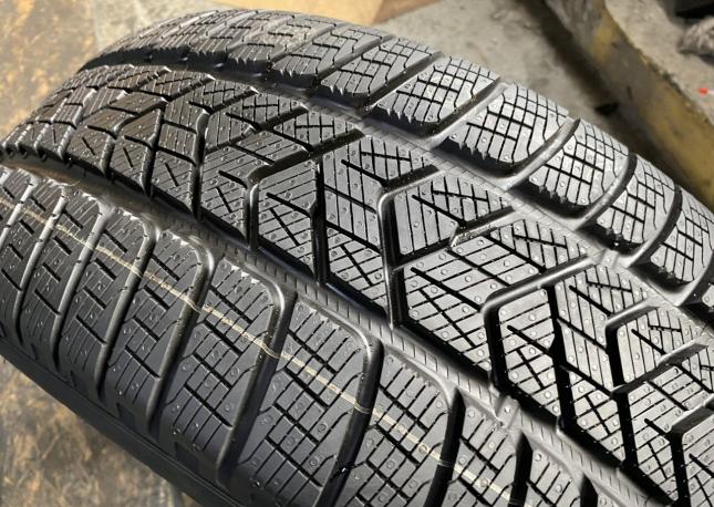 Pirelli Scorpion Winter 235/55 R19 101H