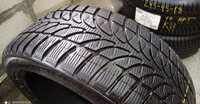 Bridgestone Blizzak LM-32 225/45 R18