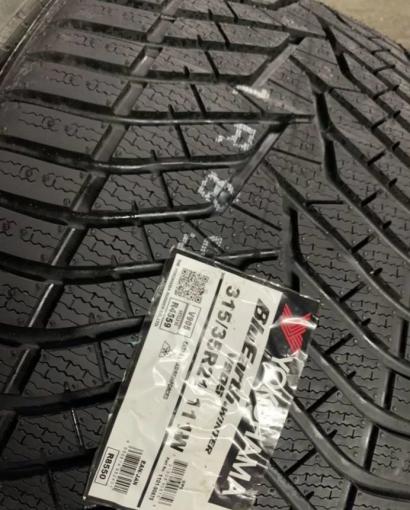 Yokohama W.Drive V905 275/40 R21 и 315/35 R21 W