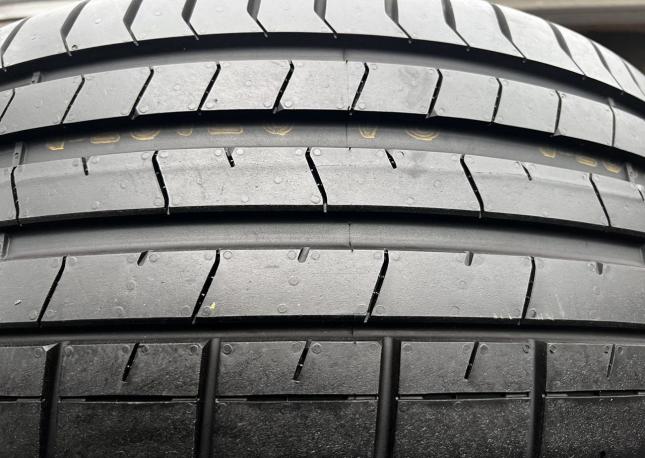 Pirelli P Zero II 245/40 R19