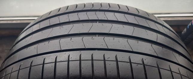 Pirelli P Zero PZ4 295/40 R20 110Y