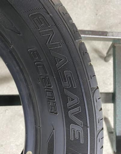 Dunlop Enasave EC203 215/60 R16