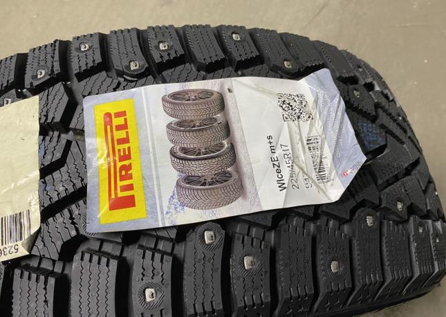 Pirelli Ice Zero 225/45 R17 94T