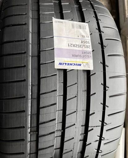 Michelin Pilot Super Sport ZP 285/35 R21 105Y