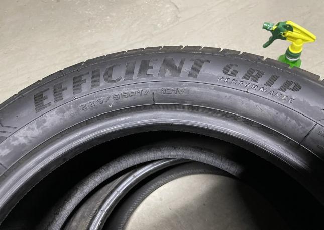 Goodyear EfficientGrip Performance 225/55 R17 101V