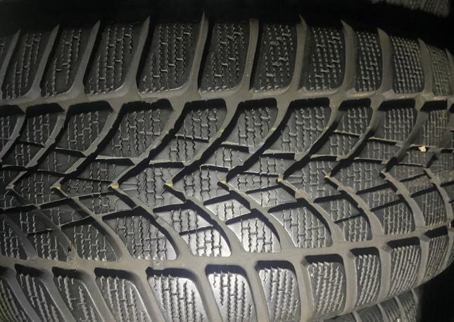 Dunlop SP Winter Sport 4D 235/60 R18