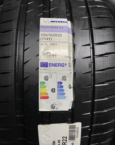 Michelin Pilot Sport 4 S Acoustic 285/40 R22 и 325/35 R22 Y