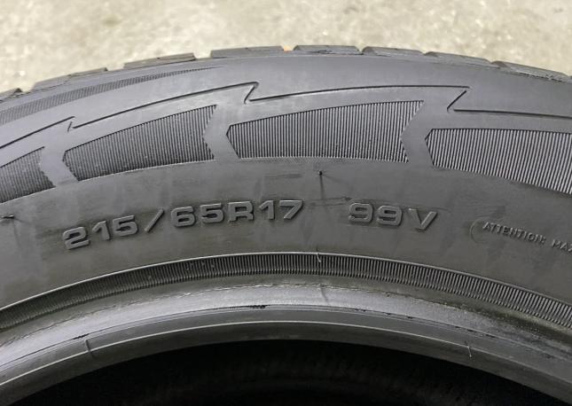 Goodyear UltraGrip Performance Gen-1 215/65 R17 99V