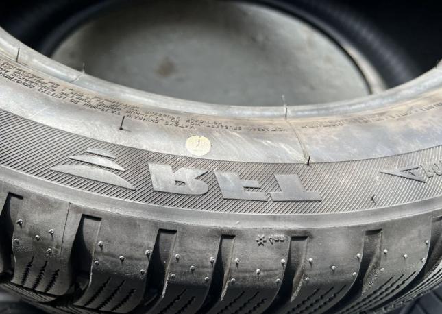 Bridgestone Blizzak LM-001 225/50 R17