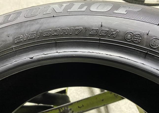 Dunlop Enasave EC300 215/60 R17