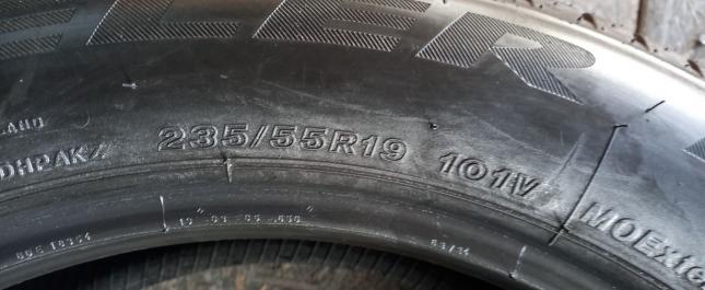 Bridgestone Dueler H/P 235/55 R19 101V