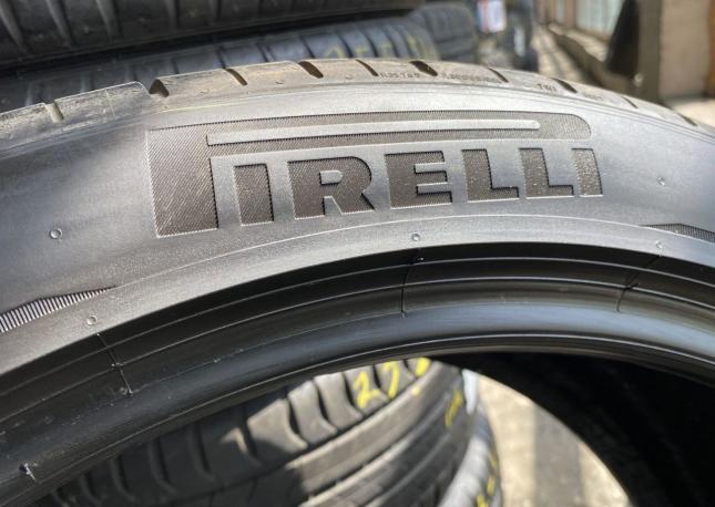 Pirelli P Zero PZ4 265/40 R22 106Y