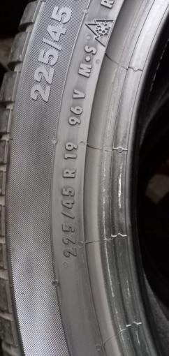 Continental ContiWinterContact TS 830 P 225/45 R19 96V