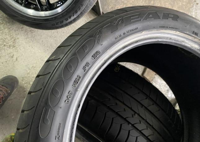 Goodyear EfficientGrip 275/40 R19 101V