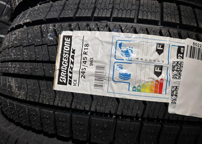 Bridgestone Blizzak Ice 245/45 R18