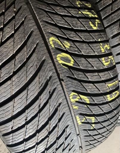 Michelin Alpin 5 245/40 R19 и 275/35 R19