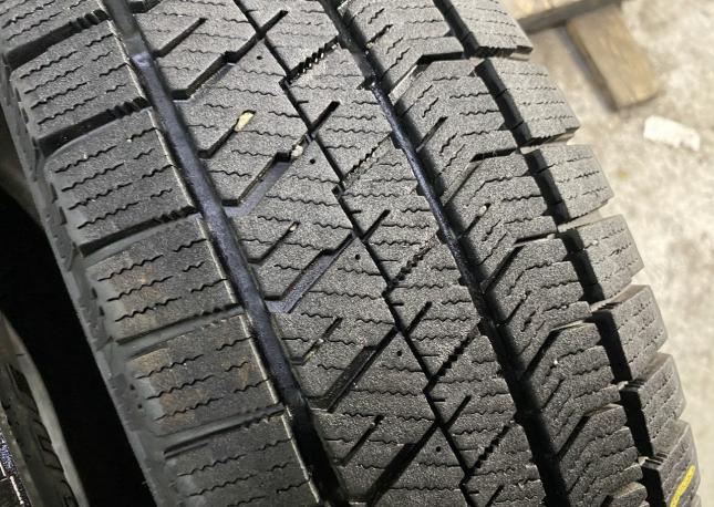 Bridgestone Blizzak VRX2 185/65 R15 88Q