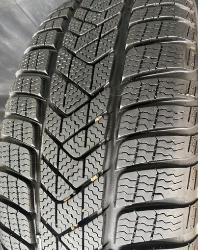 Pirelli Winter Sottozero 3 215/50 R18