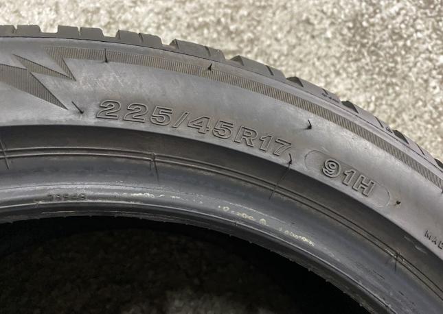 Bridgestone Blizzak LM-005 225/45 R17 91H