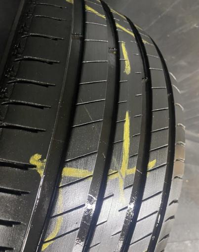 Michelin Latitude Sport 3 235/50 R19