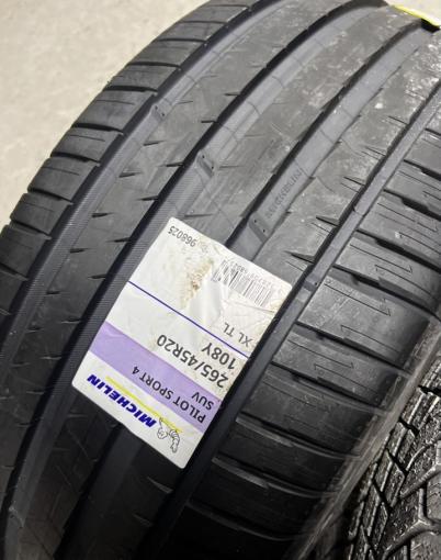 Michelin Pilot Sport 4 SUV 265/45 R20