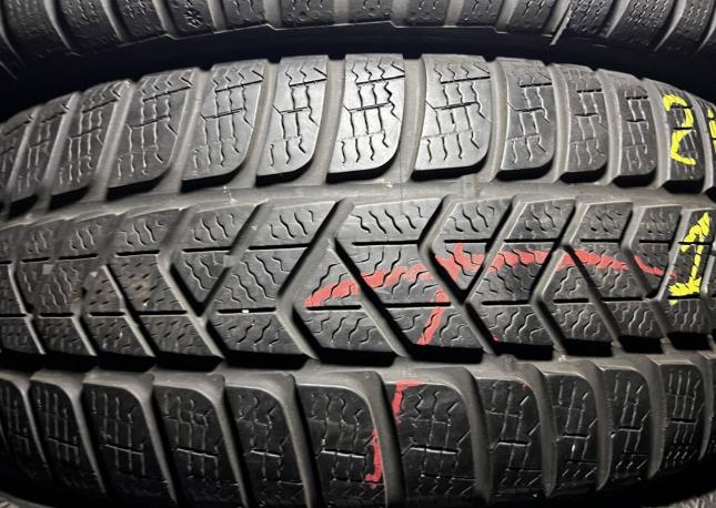 Pirelli Winter SnowControl Serie 3 215/55 R17