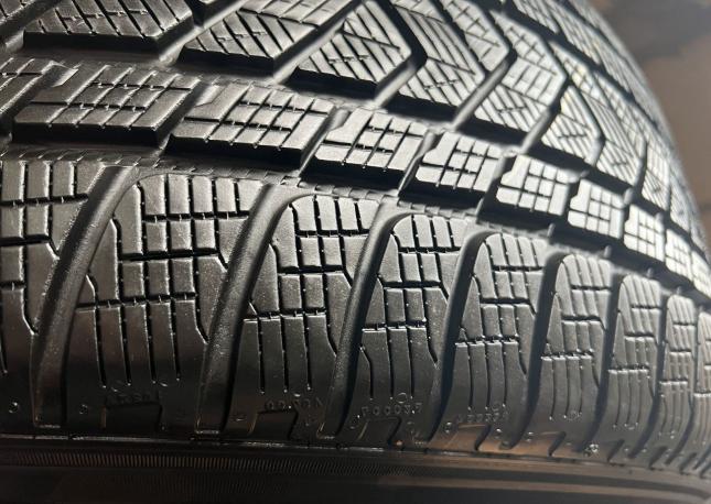 Pirelli Scorpion Winter 275/50 R20