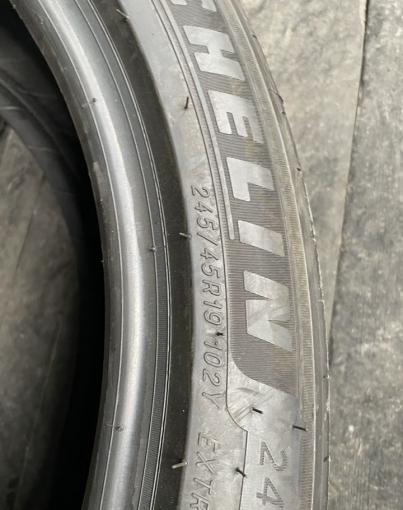 Michelin Pilot Sport 4 S 245/45 R19 и 275/40 R19 102Y