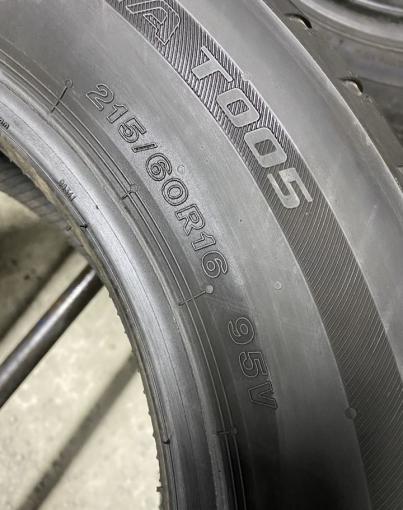 Bridgestone Turanza T005 215/60 R16