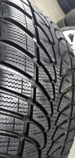 Bridgestone Blizzak LM-32 225/45 R18 95H